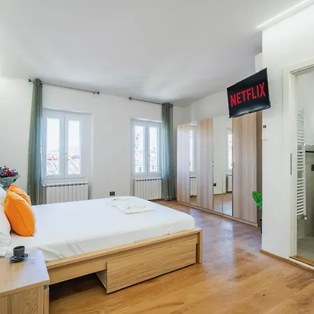 Apartment Borgo Allegri Luxury Florence