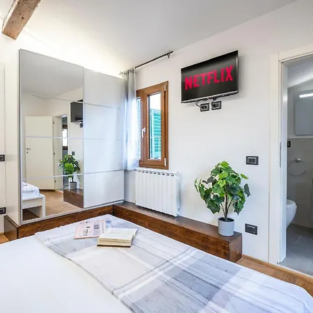 Borgo Allegri Luxury Apartment